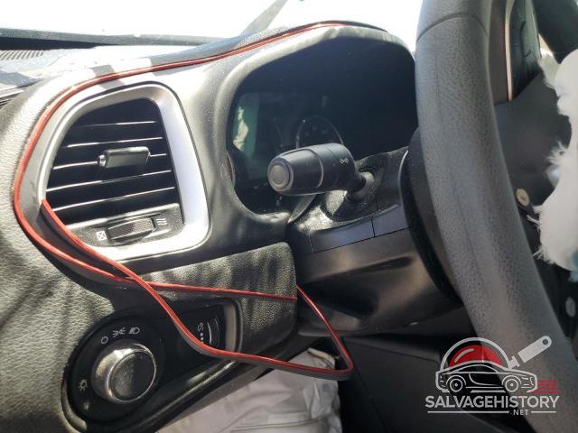 ZACNJBAB3KPK41267 2019 JEEP RENEGADE photo no. 9