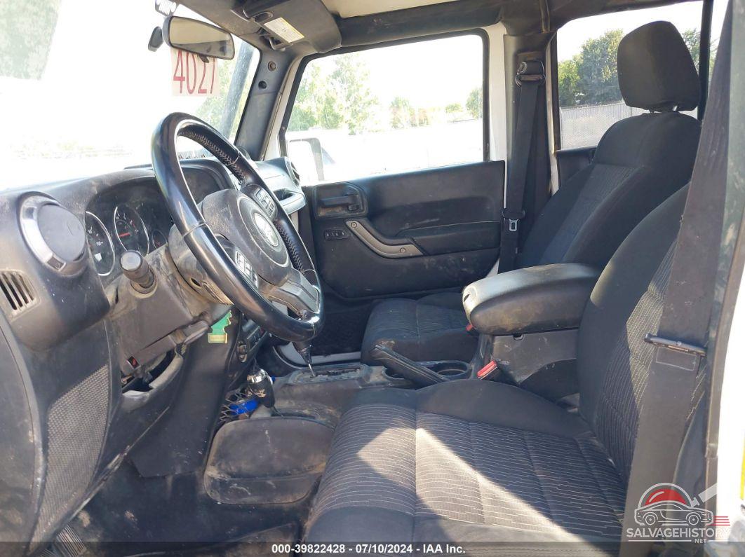 1J4BA3H18BL626332 2011 JEEP WRANGLER UNLIMITED photo no. 5