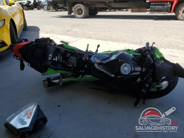 JKAEX8A18FDA21054 2015 KAWASAKI EX photo no. 15