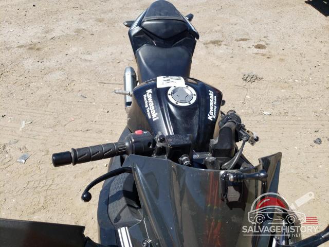 JKAEX8B1XHDA37354 2017 KAWASAKI EX300 B photo no. 5