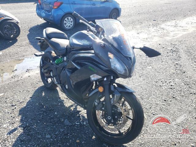 JKAEXEF19GDA27826 2016 KAWASAKI EX650 F photo no. 1