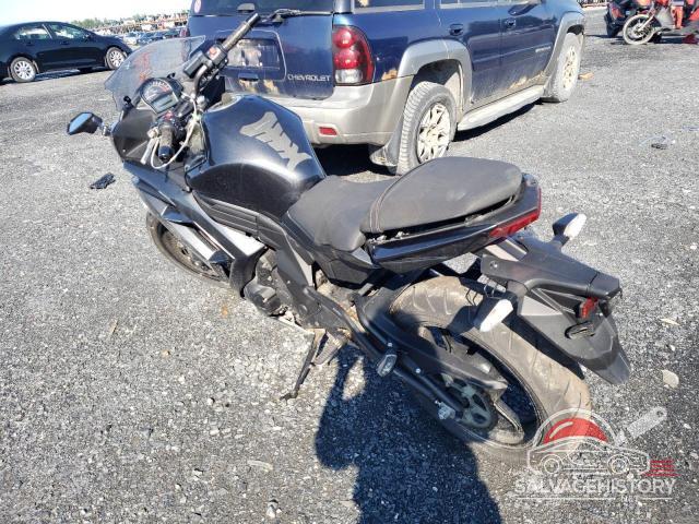 JKAEXEF19GDA27826 2016 KAWASAKI EX650 F photo no. 3