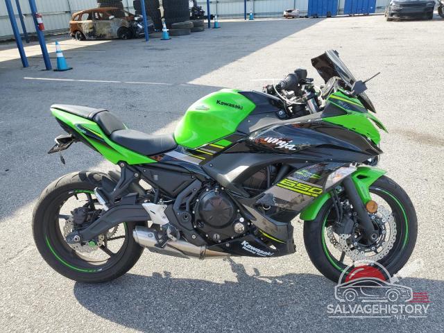 JKAEXEK11JDA26876 2018 KAWASAKI EX650 F photo no. 1