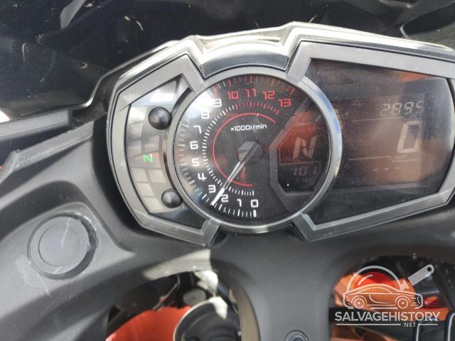 JKAEXEJ12HDA01299 2017 KAWASAKI EX650 J photo no. 7