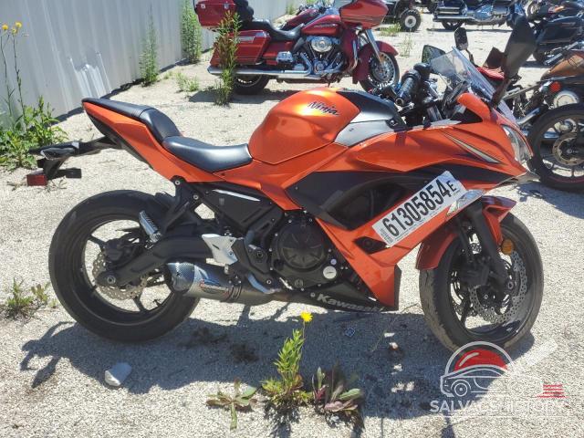 JKAEXEJ13HDA01392 2017 KAWASAKI EX650 J photo no. 2