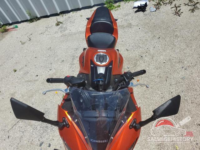 JKAEXEJ13HDA01392 2017 KAWASAKI EX650 J photo no. 5