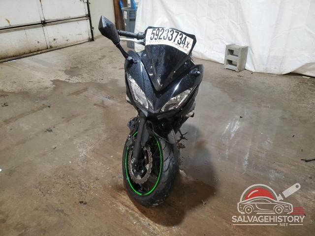 JKAEXEJ14KDA04163 2019 KAWASAKI EX650 J photo no. 2