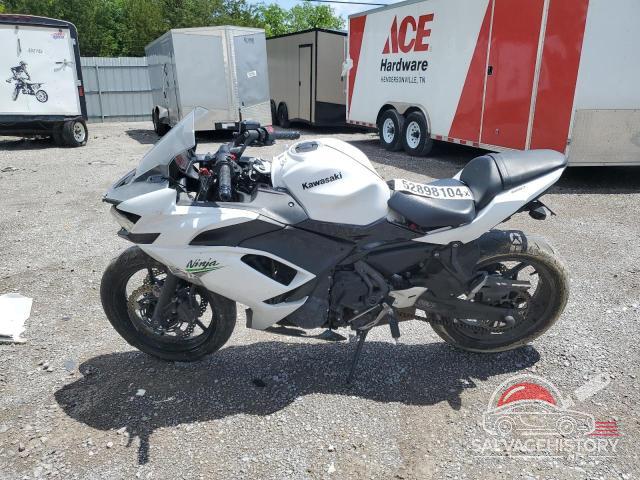 ML5EXEN12LDA14265 2020 KAWASAKI EX650 N photo no. 3