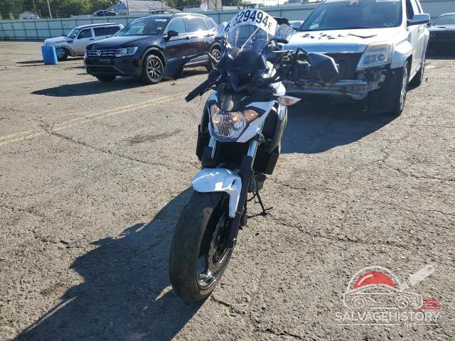 JKAEREG1XHDA00306 2017 KAWASAKI NINJA 650 photo no. 2