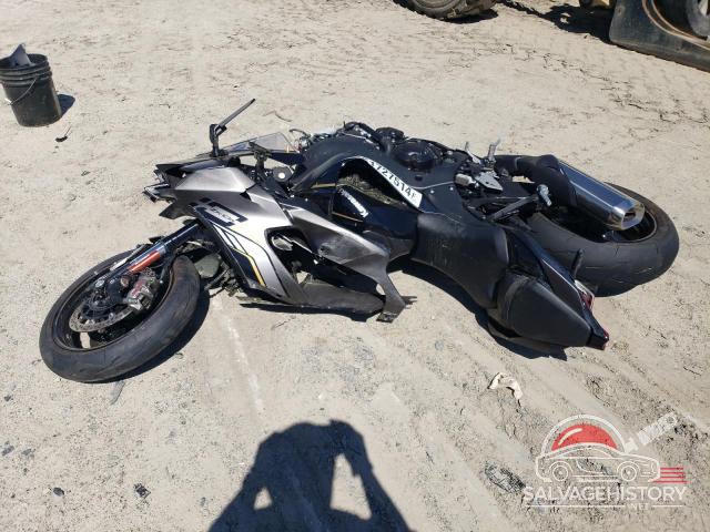 JKBZXVM14PA004209 2023 KAWASAKI ZX1002 M photo no. 3
