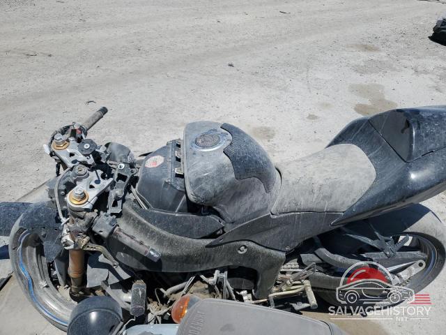 JKBZXJC145A019798 2005 KAWASAKI ZX636 C1 photo no. 3