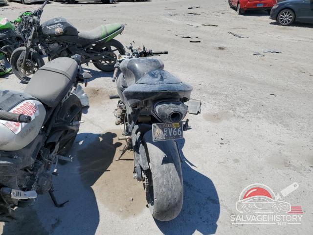 JKBZXJC145A019798 2005 KAWASAKI ZX636 C1 photo no. 4