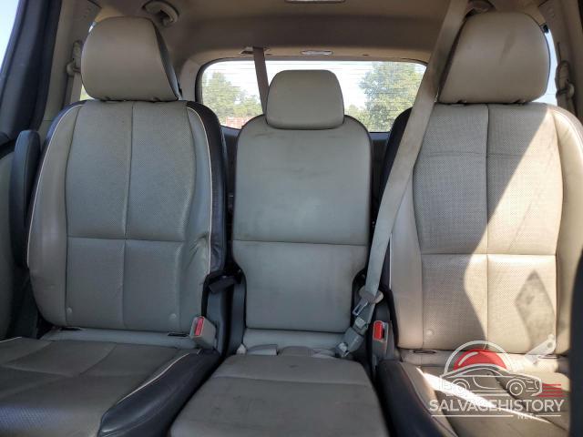 KNDMB5C13J6385968 2018 KIA All Models photo no. 10