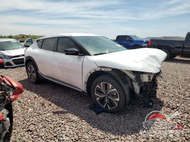 KNDC34LB9N5056523 2022 KIA EV6 LIGHT photo no. 4