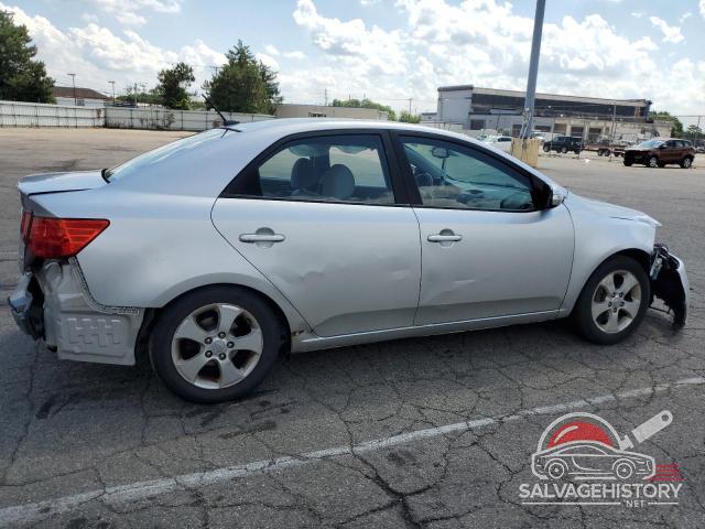 KNAFU4A28A5242753 2010 KIA FORTE photo no. 3