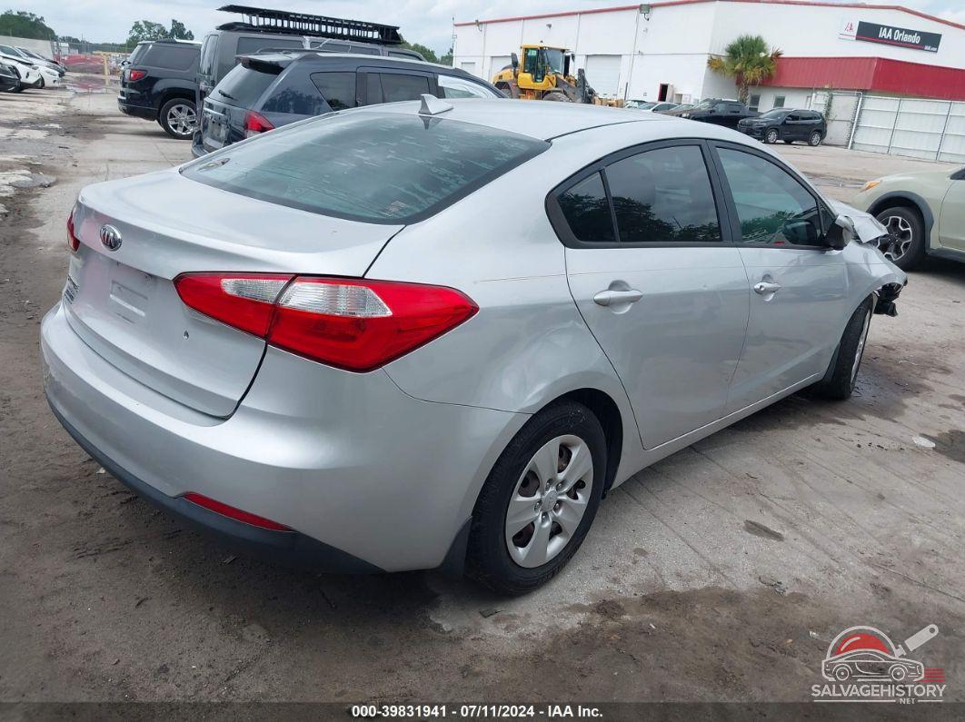 KNAFK4A66F5329440 2015 KIA FORTE photo no. 4