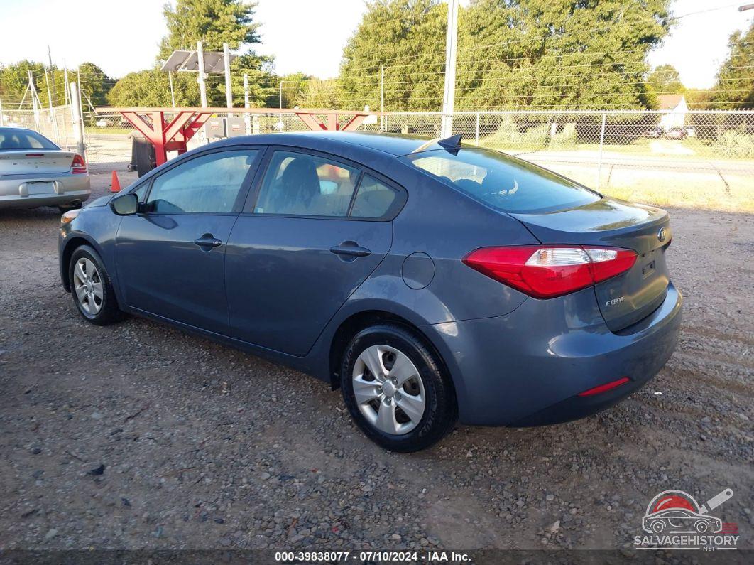 KNAFK4A63G5543142 2016 KIA FORTE photo no. 3