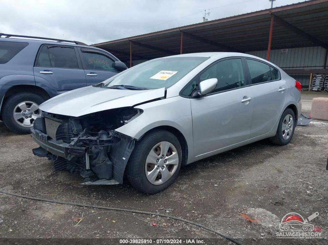 KNAFK4A67G5496715 2016 KIA FORTE photo no. 2