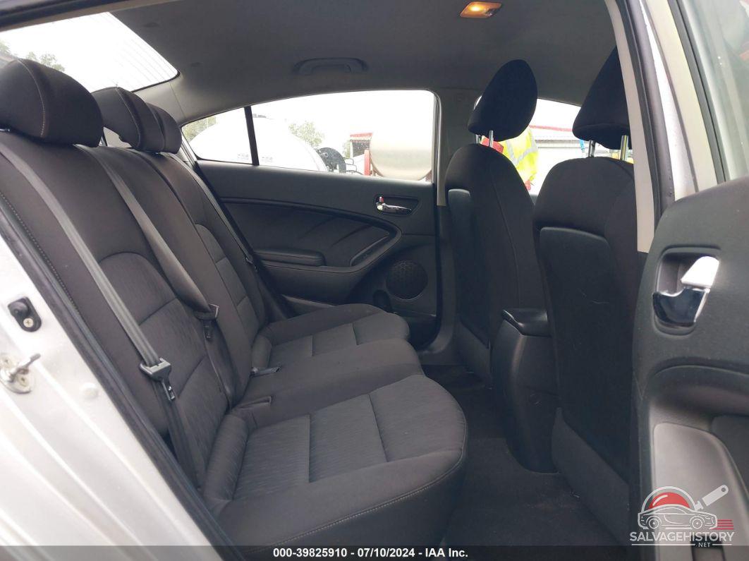 KNAFK4A67G5496715 2016 KIA FORTE photo no. 8