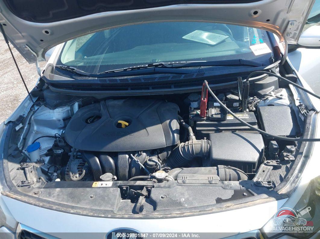 KNAFK5A81G5647197 2016 KIA FORTE photo no. 10