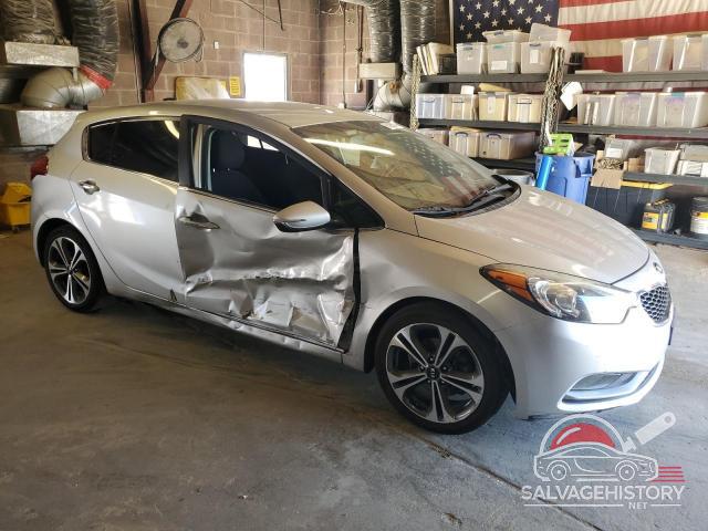 KNAFX5A84G5619217 2016 KIA FORTE photo no. 4