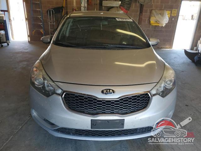 KNAFX5A84G5619217 2016 KIA FORTE photo no. 5