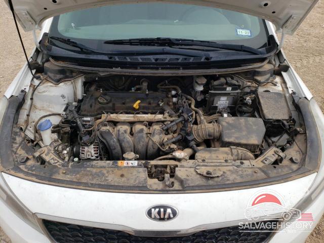 3KPFK4A72HE068181 2017 KIA FORTE photo no. 11
