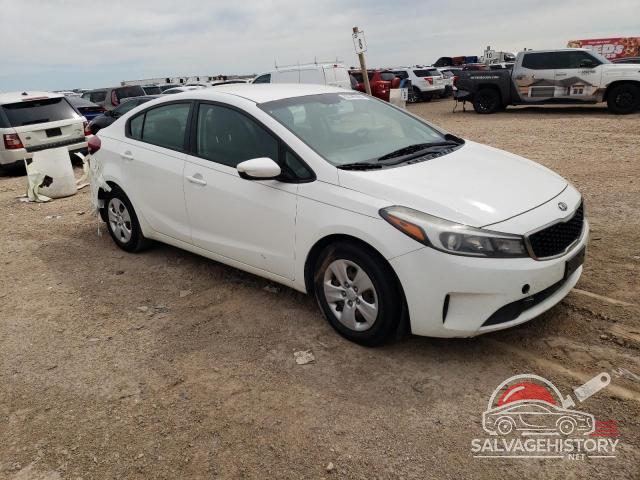 3KPFK4A72HE068181 2017 KIA FORTE photo no. 4