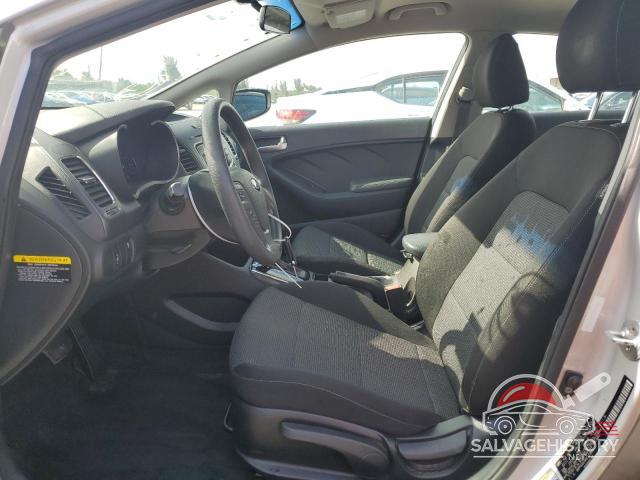 3KPFK4A76HE123862 2017 KIA FORTE photo no. 7