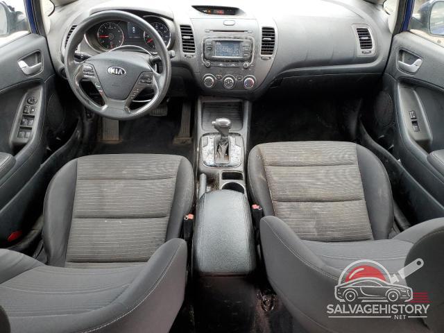 3KPFL4A70HE062554 2017 KIA FORTE photo no. 10
