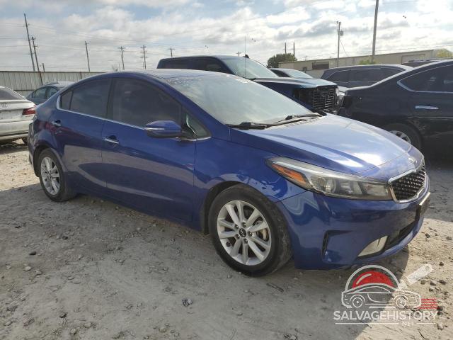 3KPFL4A71HE036240 2017 KIA FORTE photo no. 4
