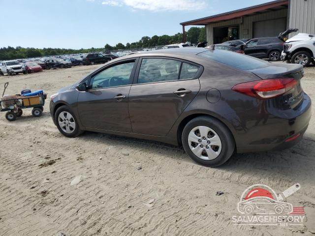 3KPFL4A79HE144086 2017 KIA FORTE photo no. 2