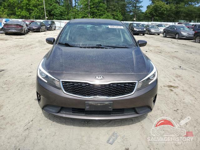 3KPFL4A79HE144086 2017 KIA FORTE photo no. 5
