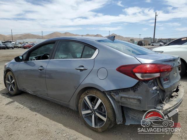 3KPFL4A88HE007035 2017 KIA FORTE photo no. 2