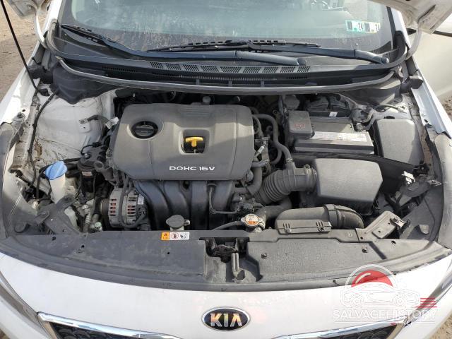 3KPFK4A70JE280955 2018 KIA FORTE photo no. 11