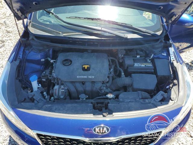 3KPFL4A7XJE188698 2018 KIA FORTE photo no. 11