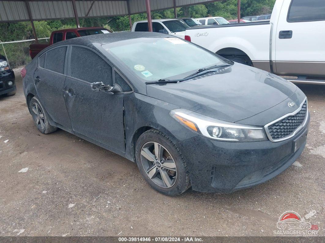 3KPFL4A7XJE230268 2018 KIA FORTE photo no. 10