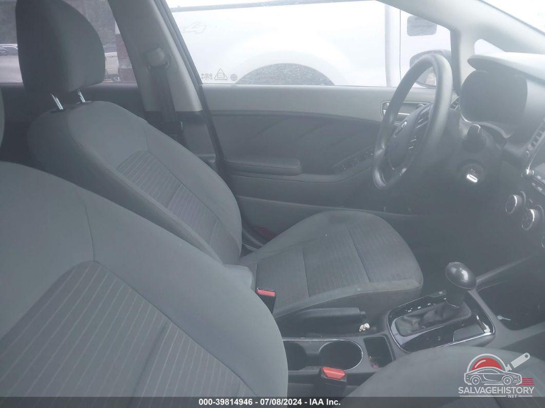 3KPFL4A7XJE230268 2018 KIA FORTE photo no. 5