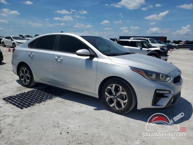 3KPF24AD7ME291722 2021 KIA FORTE photo no. 4