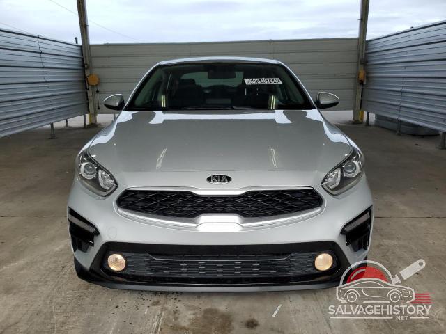3KPF24AD8ME294712 2021 KIA FORTE photo no. 5