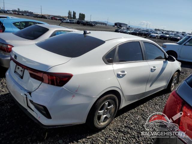 3KPF24ADXME320422 2021 KIA FORTE photo no. 3