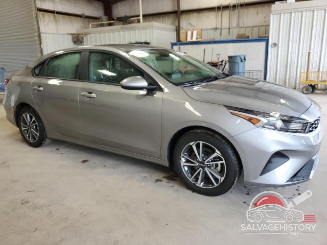 3KPF24AD0NE465549 2022 KIA FORTE photo no. 4