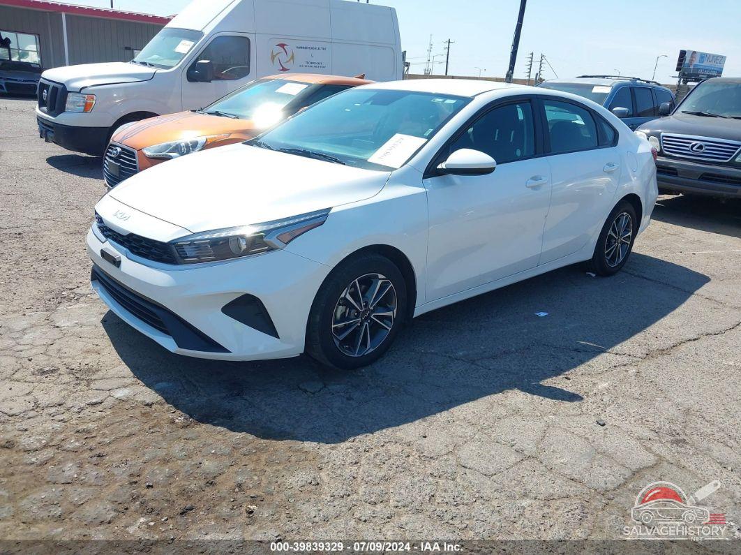 3KPF24AD5NE417934 2022 KIA FORTE photo no. 2