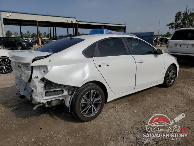 3KPF24AD4PE643417 2023 KIA FORTE photo no. 3