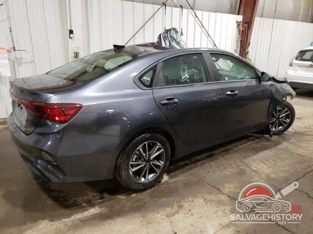 3KPF24AD9RE735318 2024 KIA FORTE photo no. 3