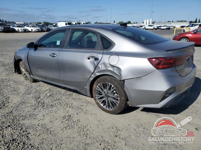 3KPF54AD3RE757001 2024 KIA FORTE photo no. 2