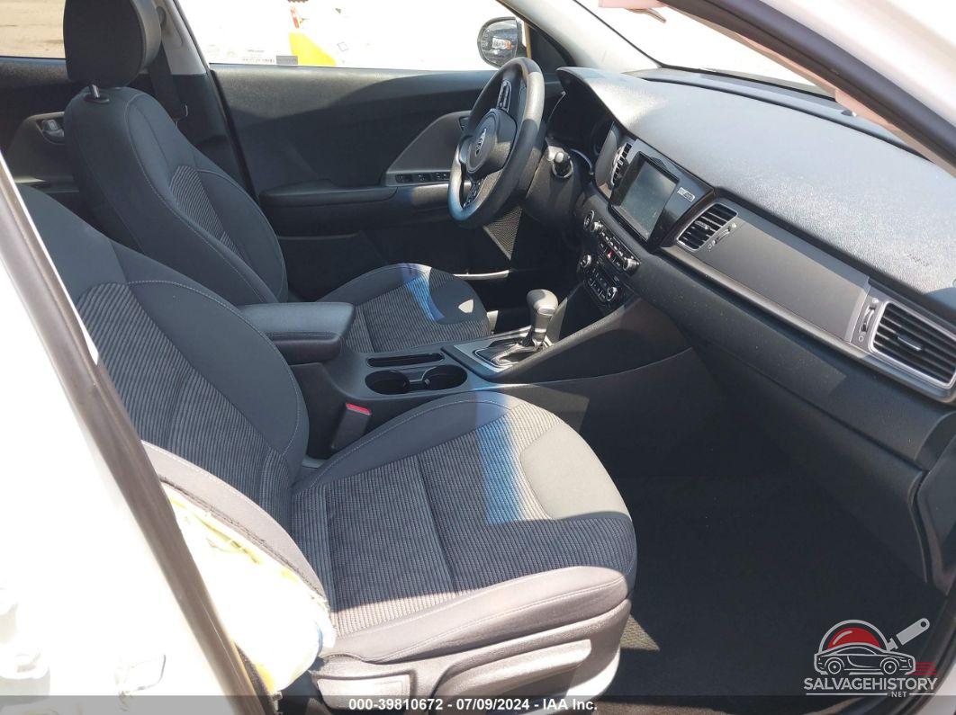 KNDCB3LC6J5204613 2018 KIA NIRO photo no. 5