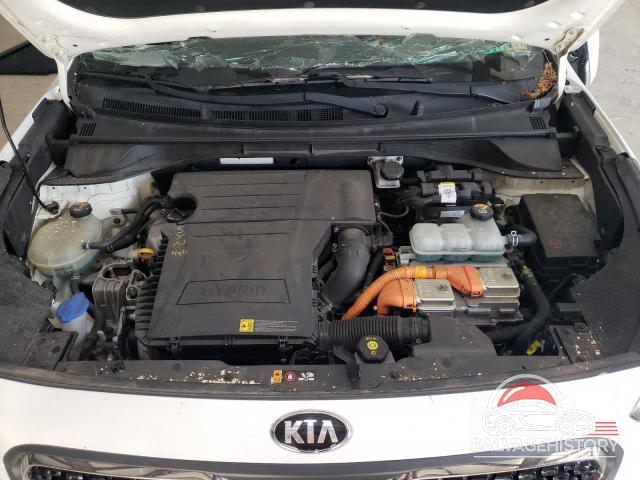 KNDCC3LC2K5274589 2019 KIA NIRO photo no. 12