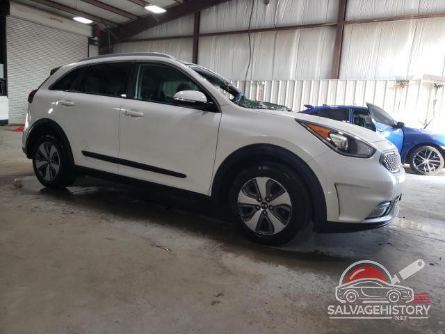 KNDCC3LC2K5274589 2019 KIA NIRO photo no. 4