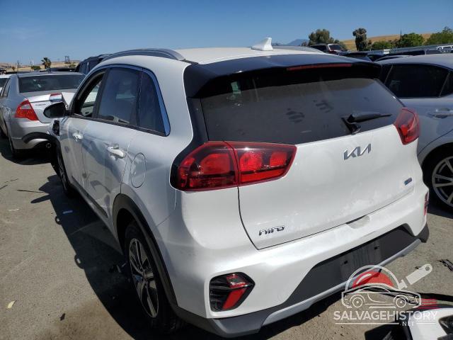 KNDCM3LD5N5542979 2022 KIA NIRO photo no. 2